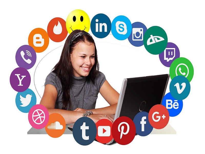 How to outsource your social media content and management effectively